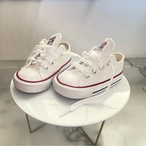 Baby Converse-Size 4